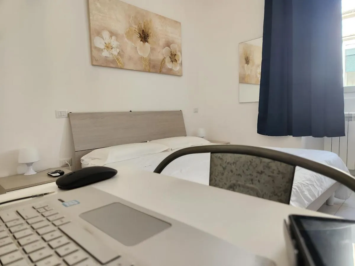 Hotel Dimora Rudiae Lecce 0*,  Italia