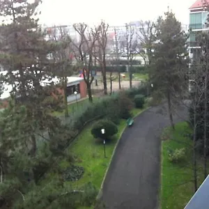 https://two-beds-in-the-green-near-the-fair.italymilanhotels.net